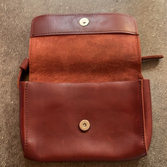 Portland Leather basic belt bag in cognac. Excellent used condition! - Picture 3 of 12